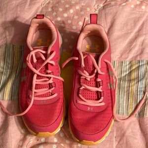 Brand: Under Armour Size: 7Y Color: Pink and Orange